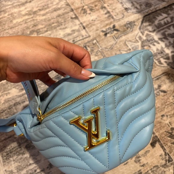 LV Blue crossbody purse - Picture 5 of 9